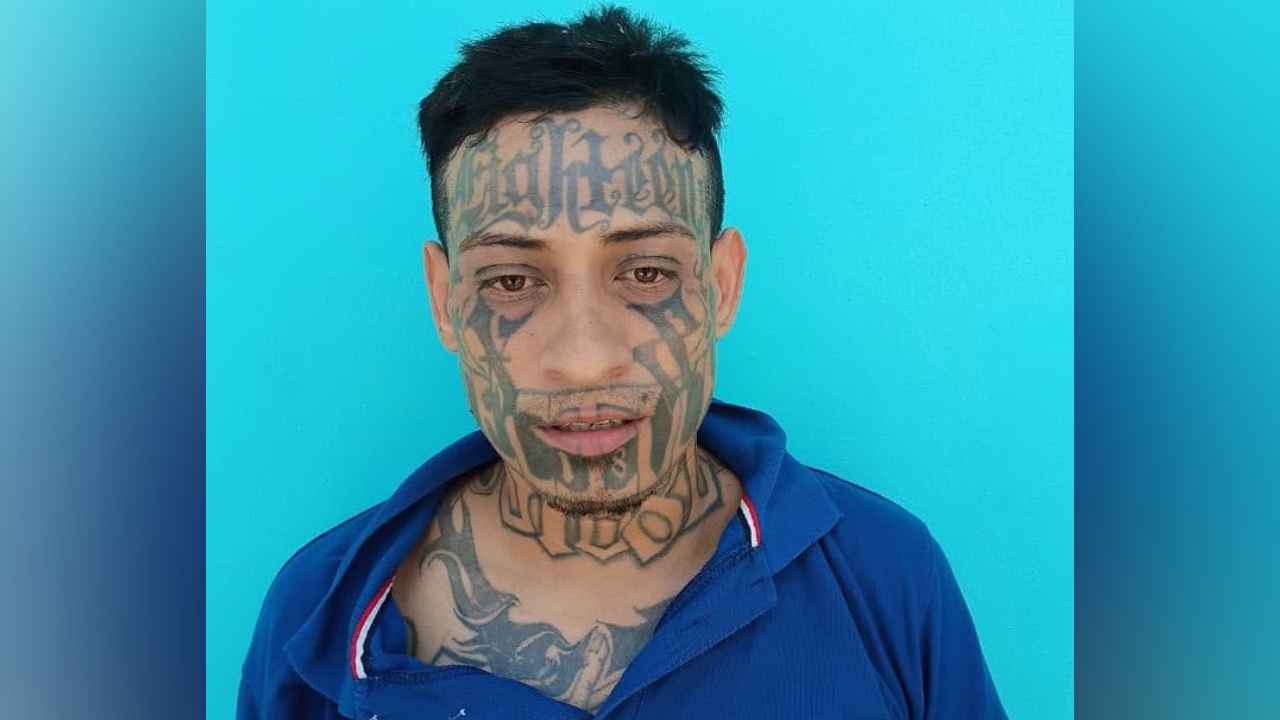José Erwin Wilberto Ventura Cerón, alias “El Muerto”, fue detenido en México. La captura fue confirmada por el Ministerio de Seguridad de El Salvador. Foto: Ministerio de Seguridad.
