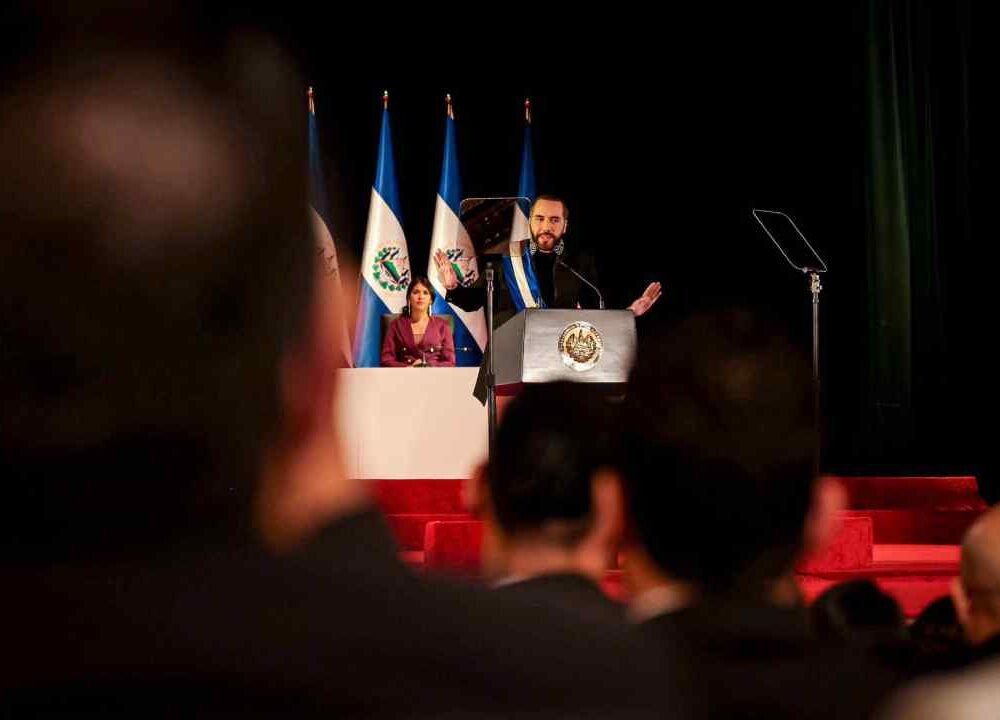 Nayib Bukele aseguró en junio de 2025 que prefería ser llamado dictador antes que volver a ver salvadoreños asesinados en las calles. Archivo
