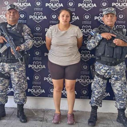 La pandillera fue intervenida tras un incidente con un camión repartidor de gas en Cojutepeque, según la PNC.