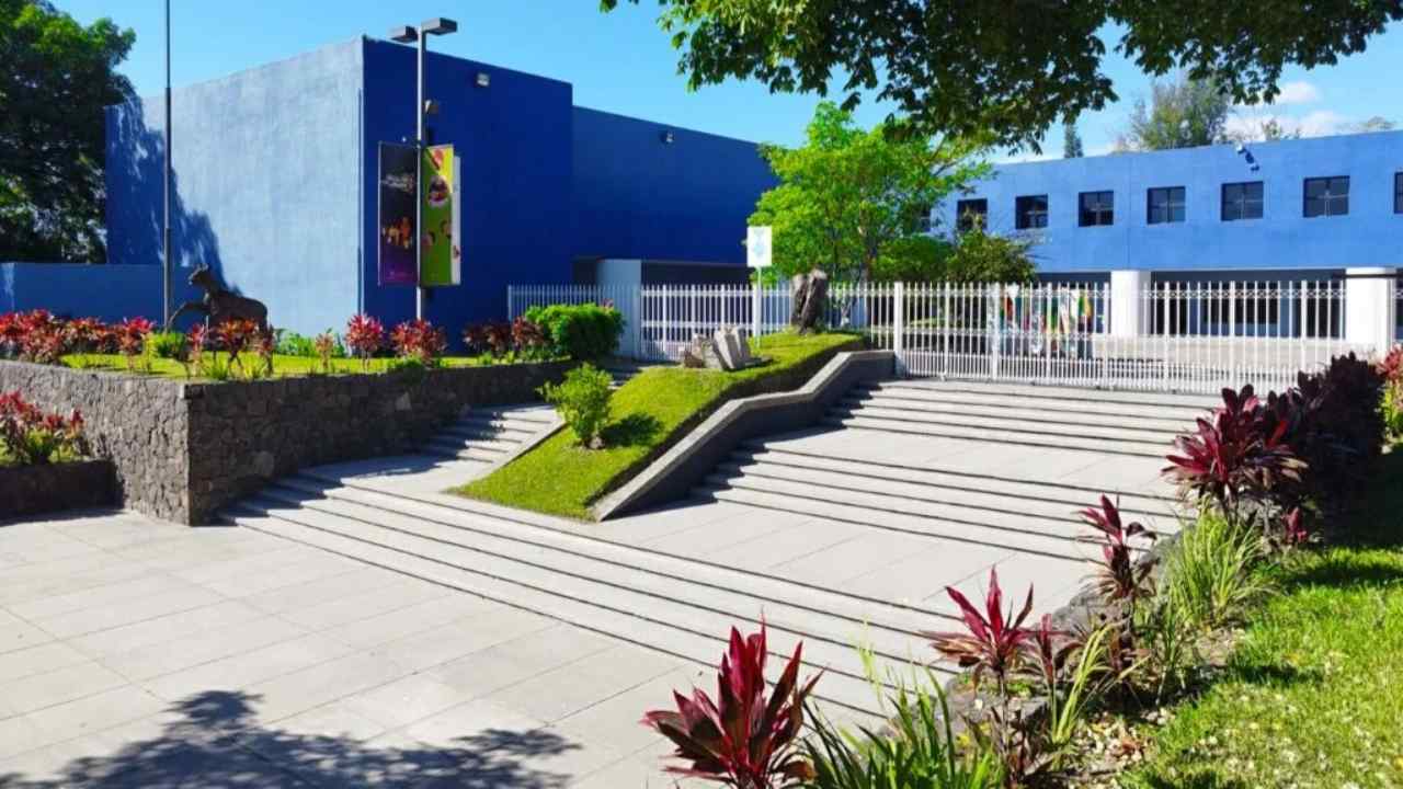 San Salvador y sus alrededores ofrecen diferentes alternativas para aprovechar el domingo, desde museos y parques hasta gastronomía y naturaleza. Archivo.