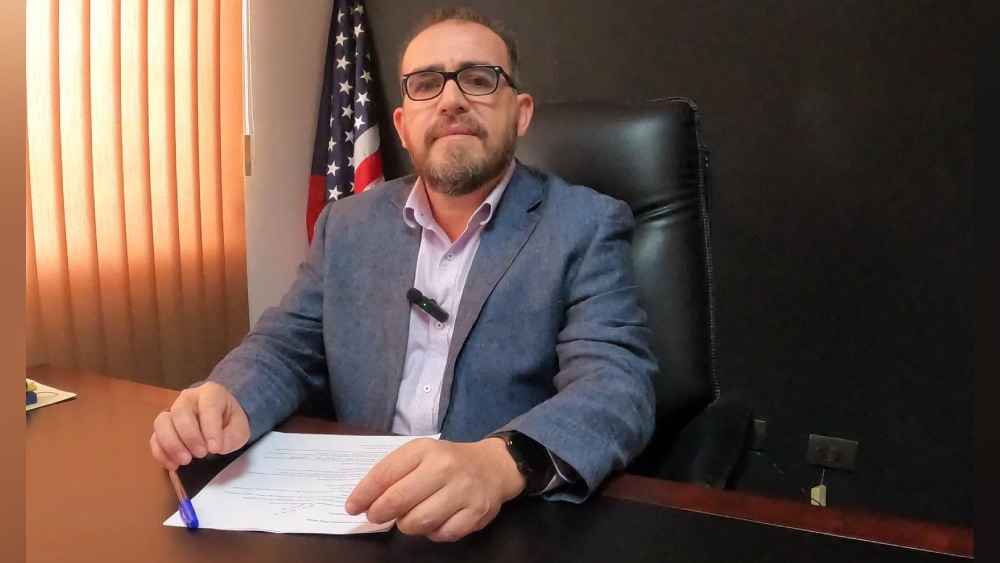 El experto migratorio Óscar Díaz explicó qué implica para los salvadoreños la continuidad de las protecciones del TPS mientras DHS decide el futuro del programa. Cortesía.