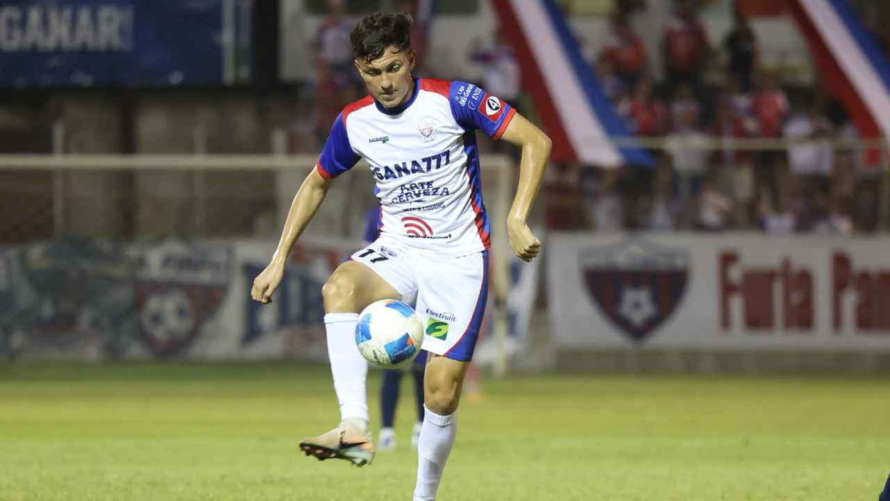 Firpo necesita remontar tres goles ante Olimpia para mantener abierta su ruta directa hacia la Champions Cup 2027. Cortesía