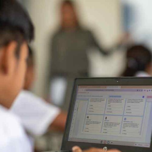 El proyecto de Presupuesto 2027 contempla $3,416 millones para educación, equivalentes al 8.1 % del PIB de El Salvador. Foto: archivo