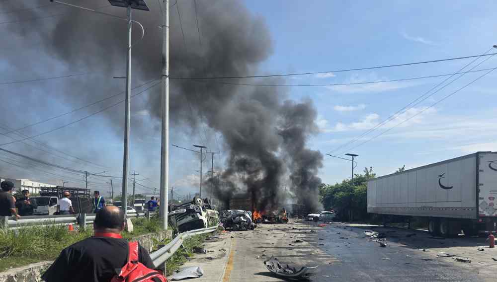 El transporte de carga será sometido a un refuerzo de las inspecciones técnicas después de varios accidentes graves registrados en importantes corredores de San Salvador. Foto: Cortesía.