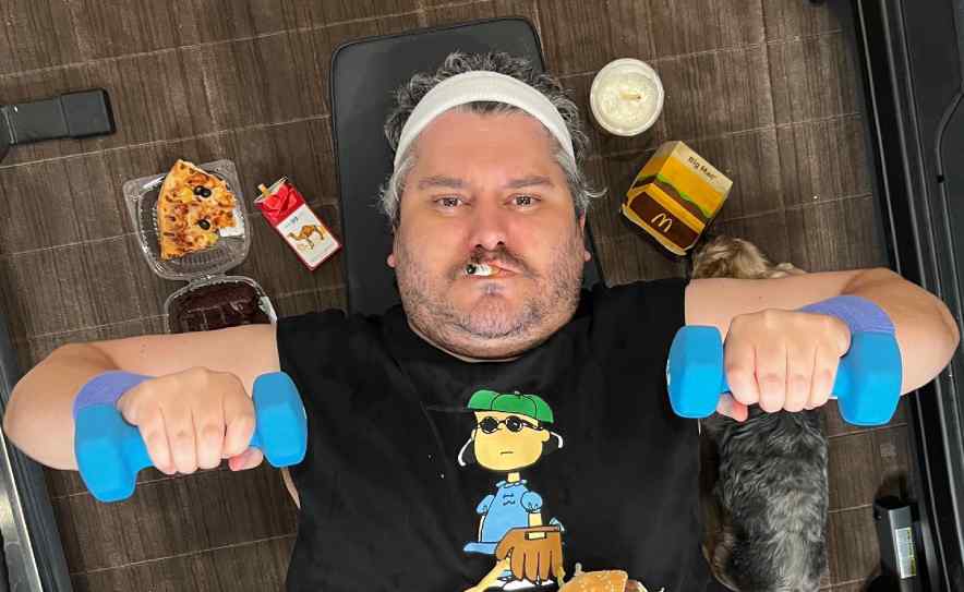 Ethan Klein vuelve a quedar en el centro de la polémica después de que Moses Hacmon y Trisha Paytas hablaran de su distanciamiento familiar en Just Trish.
