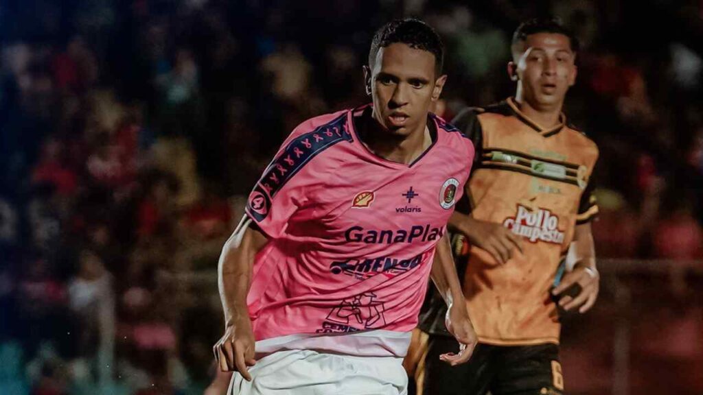 FAS cuestionó el arbitraje salvadoreño y pidió reformas para fortalecer la transparencia y credibilidad de la Liga Mayor. Foto: Club Deportivo FAS.