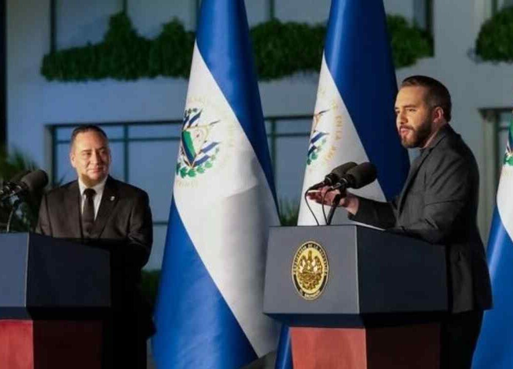 Rodolfo Delgado rechazó que El Salvador sea una dictadura y defendió el funcionamiento del sistema judicial durante su intervención ante diputados de la Asamblea Legislativa. Archivo