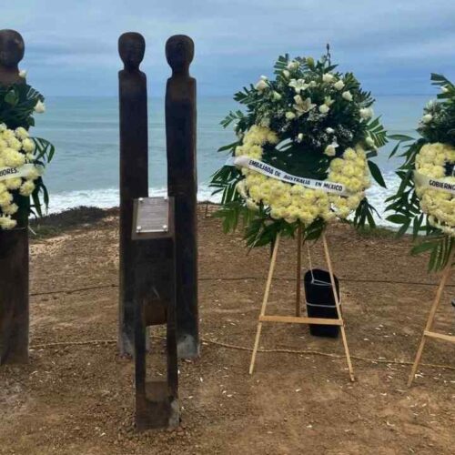 Jake y Callum Robinson, dos hermanos australianos asesinados junto a su amigo estadounidense Jack Carter Rhoad mientras practicaban surf en Baja California, México, en abril de 2024. Facebook
