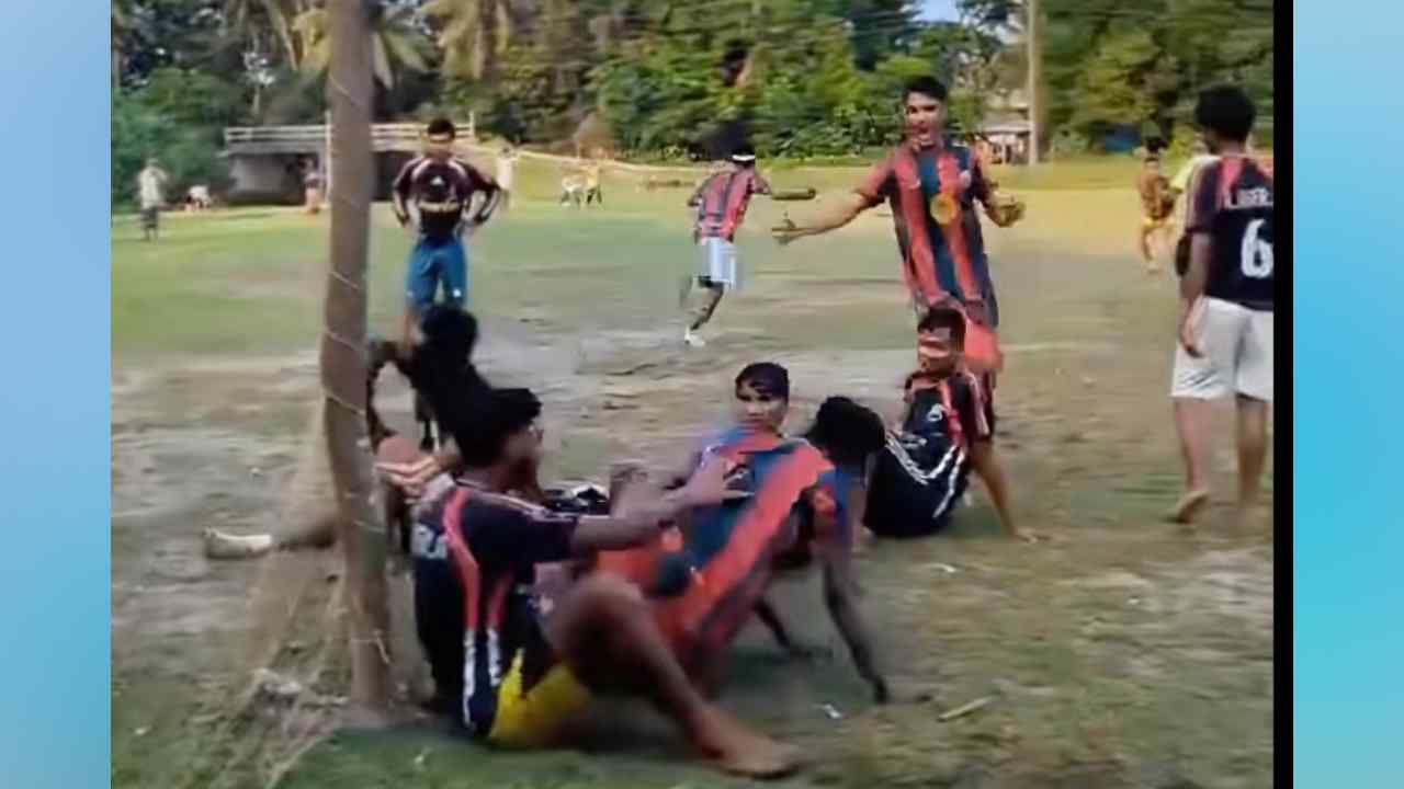 Una curiosa secuencia futbolística compartida por TNT Sports Brasil ha generado bromas sobre las caídas dentro del campo. Video: @m_jaber_hj214 / TNT Sports Brasil.