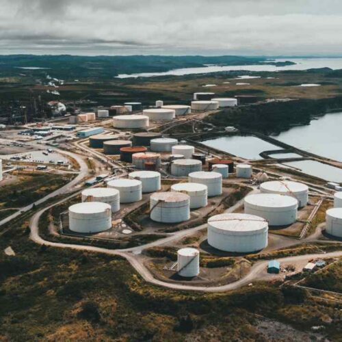 El aumento del petróleo internacional genera incertidumbre sobre los próximos precios de la gasolina y el diésel en El Salvador. Fot /o Erik Mclean