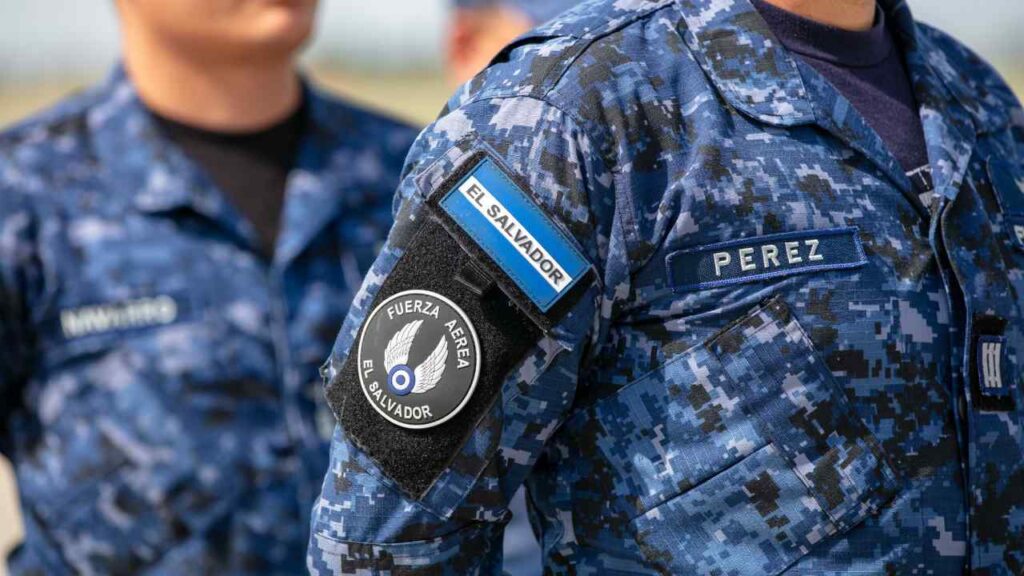 Militares salvadoreños desplegados en Haití participan en operaciones internacionales contra las pandillas. Cuatro aerotécnicos fueron emboscados mientras regresaban a su campamento. Archivo