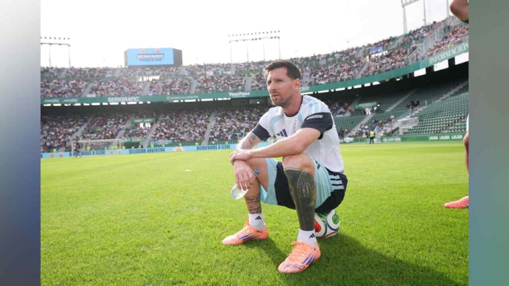 Lionel Messi se despidió de Argentina ante Benín en el Monumental. Su último partido dejó homenajes, reacciones y reclamos. faceboo / leomessi