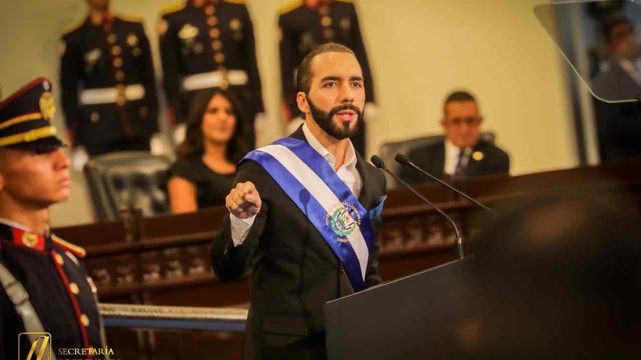 Bukele lanza operación para rescatar a cuatro militares salvadoreños en Haití