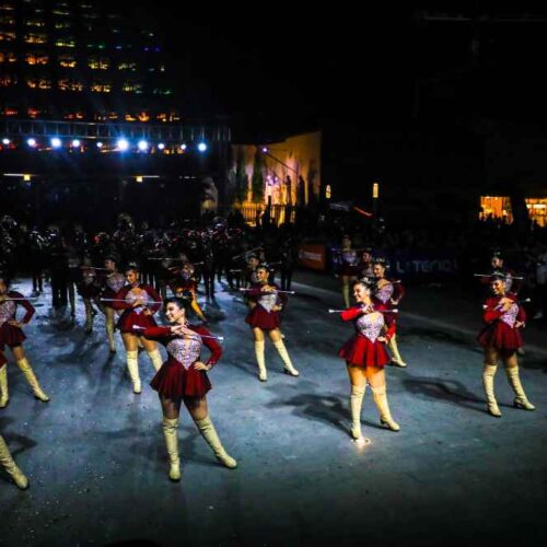 Jóvenes integrantes de las bandas participaron en el Latin Fest 2026 realizado en el Centro Histórico de San Salvador. Foto: SecPrensaSV.