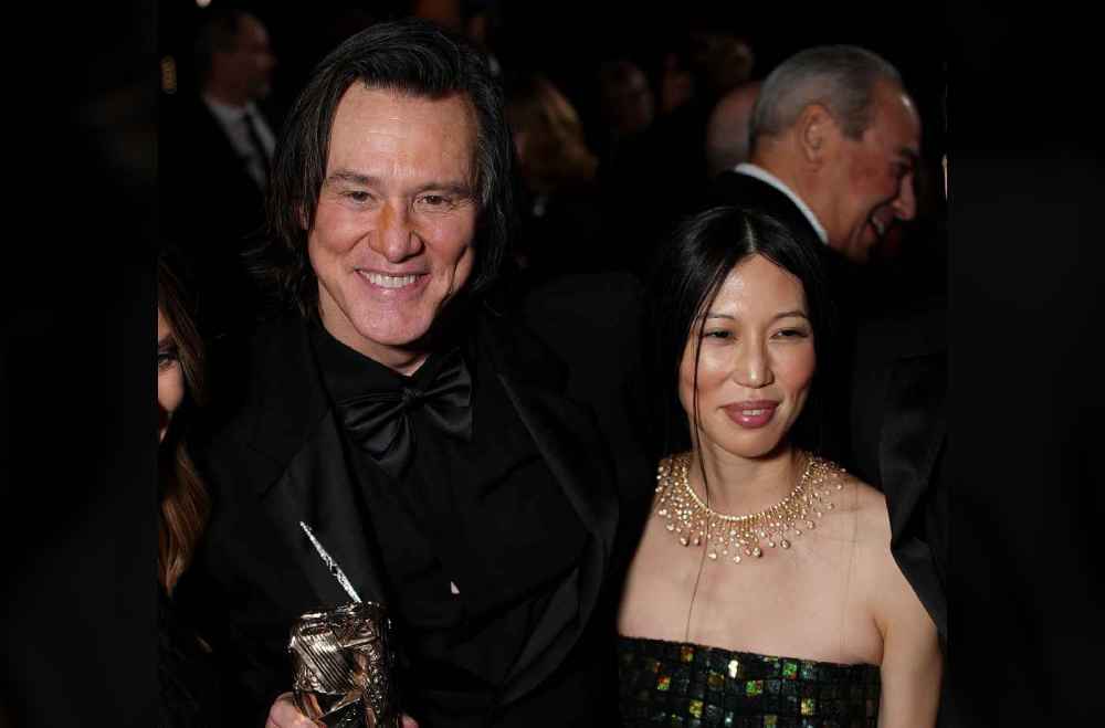 Jim Carrey y Min Ah aparecieron oficialmente como pareja en los premios César de febrero de 2026, siete meses antes de conocerse su matrimonio privado. Foto: Cortesía.