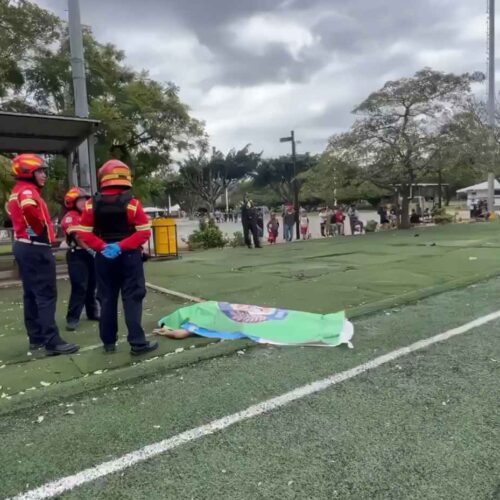 Autoridades de Guatemala investigan el asesinato de Juan Francisco Solórzano Foppa y Gustavo Aguilar, ocurrido este sábado en Campo Marte. Dos hermanos fueron capturados tras el ataque. Foto: Cortesía.