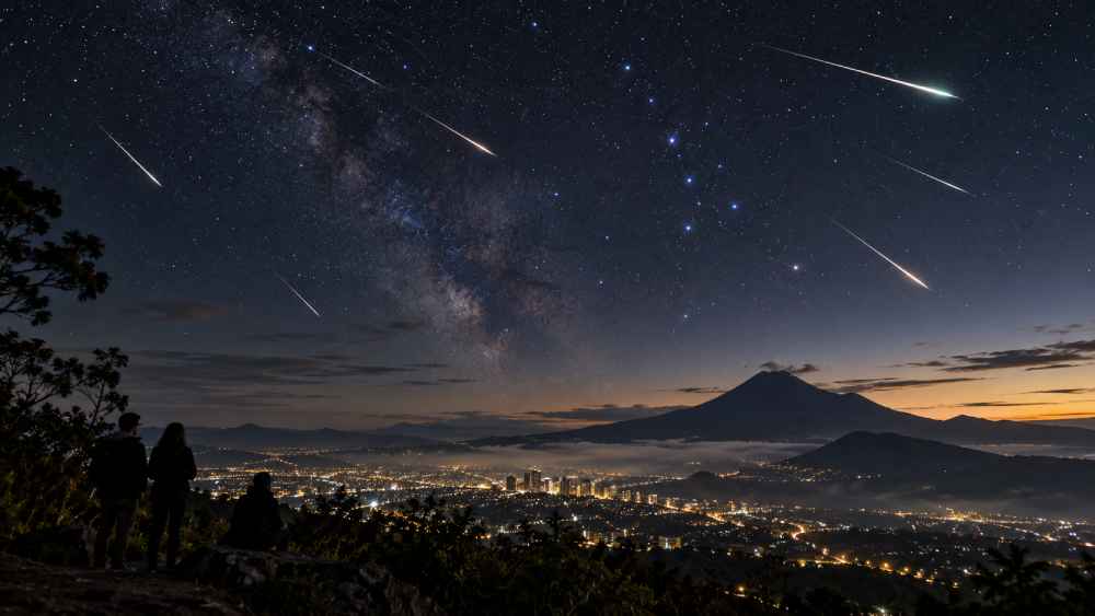 Las Oriónidas 2026 alcanzarán su máximo entre el 21 y 22 de octubre y podrán observarse desde El Salvador si las condiciones del cielo lo permiten. Foto: Ilustración.