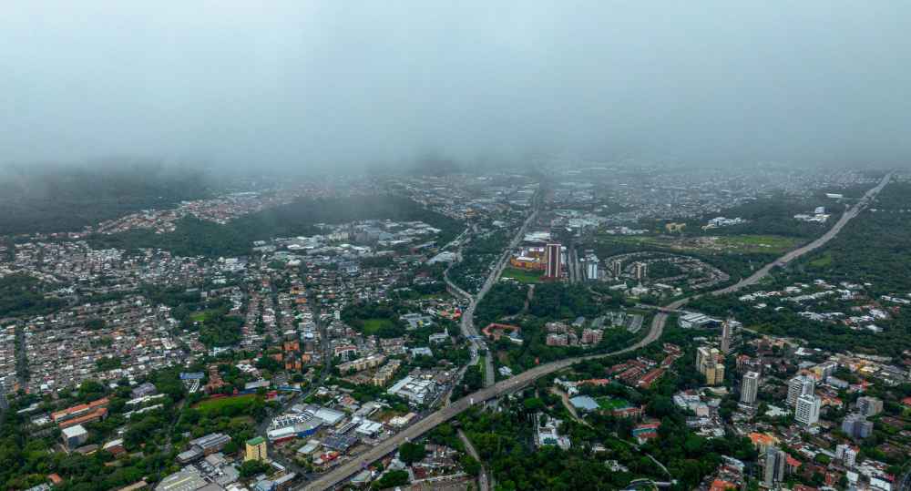 El clima en El Salvador tendrá lluvias y tormentas durante este martes, con ráfagas que podrían alcanzar los 40 km/h o más. Foto: @MedioAmbienteSV.