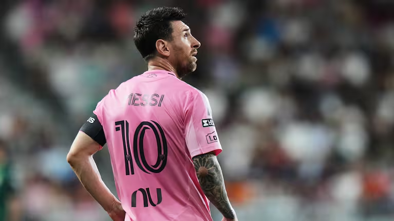 Foto: Joan Gaspart, expresidente del Barcelona, cuestionó a Messi por no haber concretado una despedida oficial ante los aficionados del club. - Publimetro.mx (Lynne Sladky/AP Photo/Lynne Sladky)