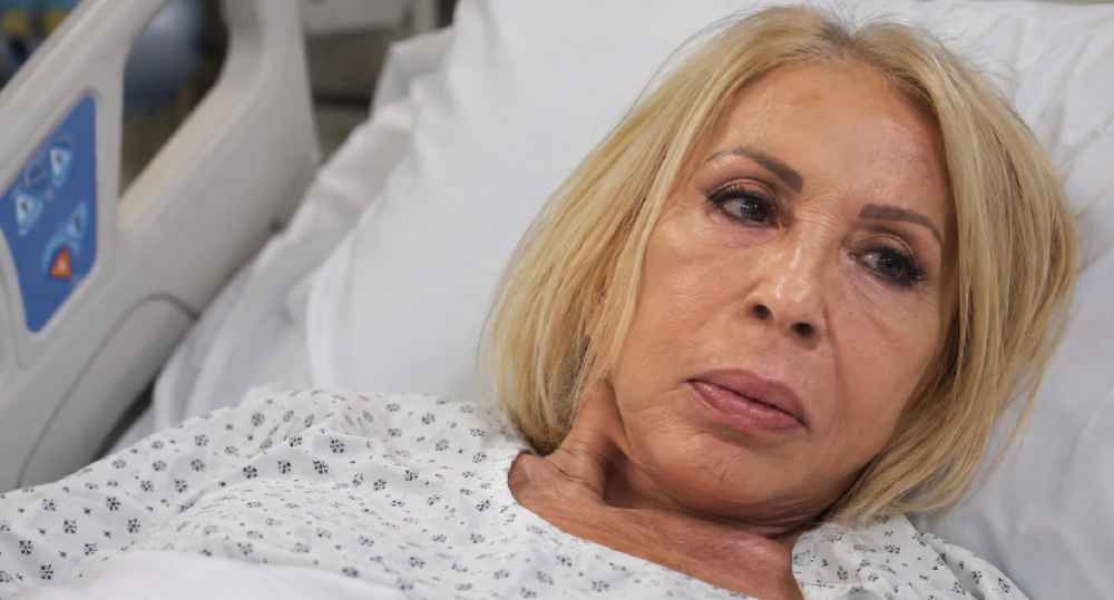 Laura Bozzo permanece hospitalizada en Ciudad de México mientras los médicos reducen progresivamente la sedación tras su cirugía de emergencia. Foto: Ilustración.