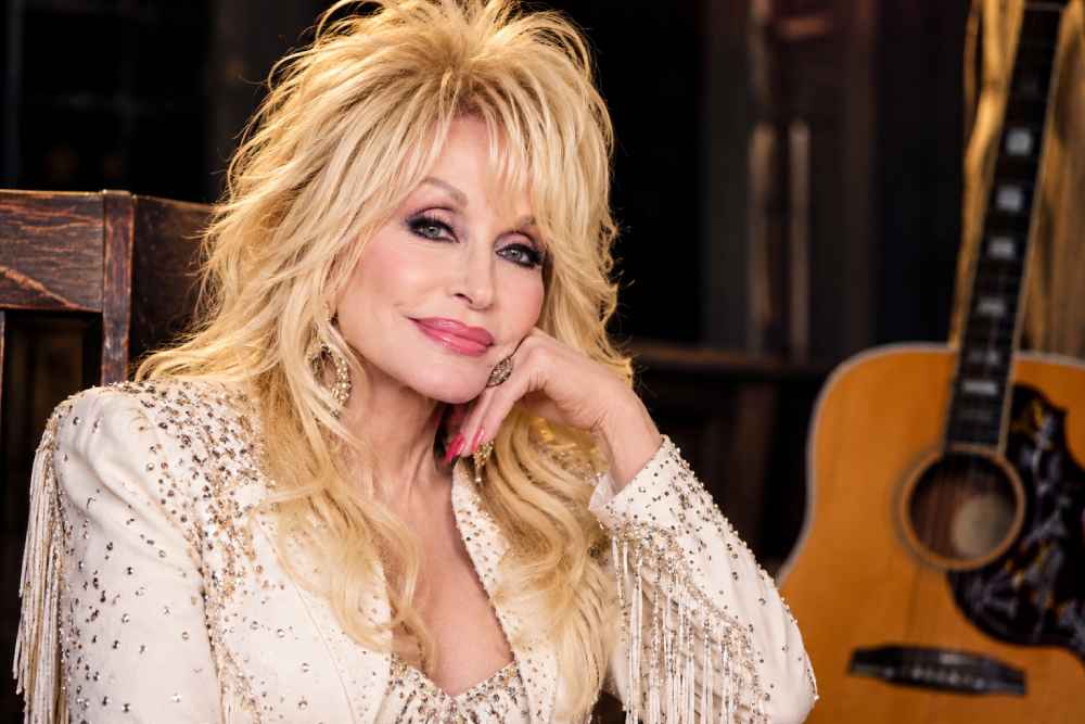 Dolly Parton falleció el 25 de agosto de 2026. Una disputa judicial enfrenta actualmente a su sobrino Bryan Seaver con administradores de su patrimonio empresarial. Foto: Ilustración.