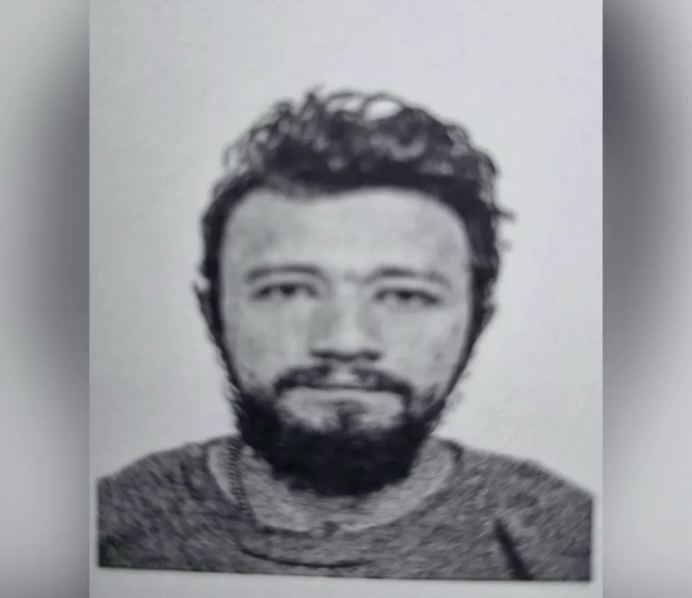Raúl Antonio Quinteros Torres fue condenado a 16 años de prisión por violación agravada en Ayutuxtepeque. Foto: @FGR_SV.