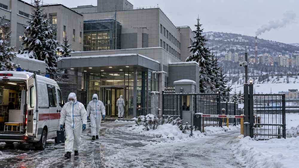 Autoridades rusas investigan si la peste tuvo alguna relación con la muerte de una trabajadora de un instituto especializado en Siberia. Foto: Ilustración.