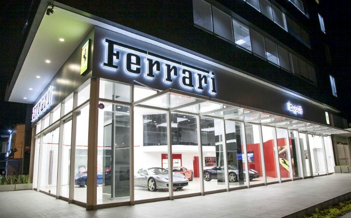 Ferrari terminó su relación comercial con Autos Italianos de Colombia en junio de 2026. El antiguo concesionario enfrenta reclamaciones de compradores y denuncias conocidas a través de investigaciones de medios colombianos. Archivo