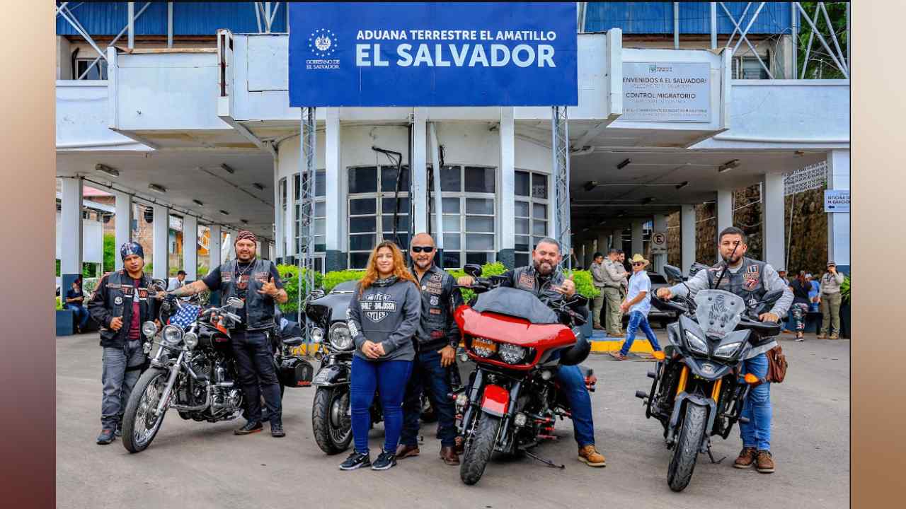 Hondureños se vuelcan hacia El Salvador en Semana Morazánica